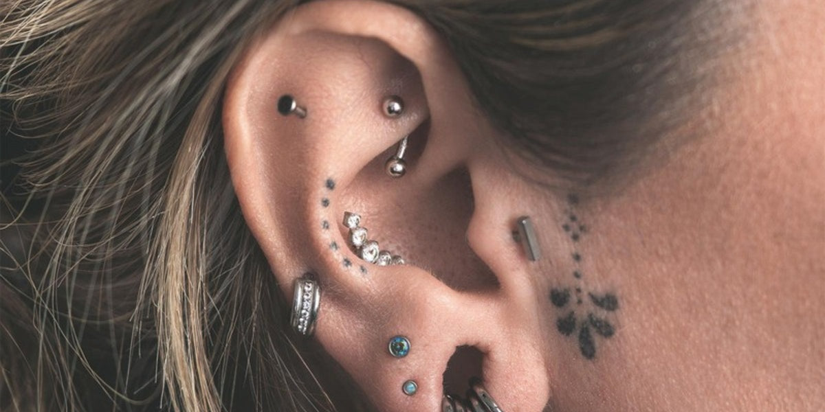 Rook piercing jewellery - curved barbell in a rook piercing