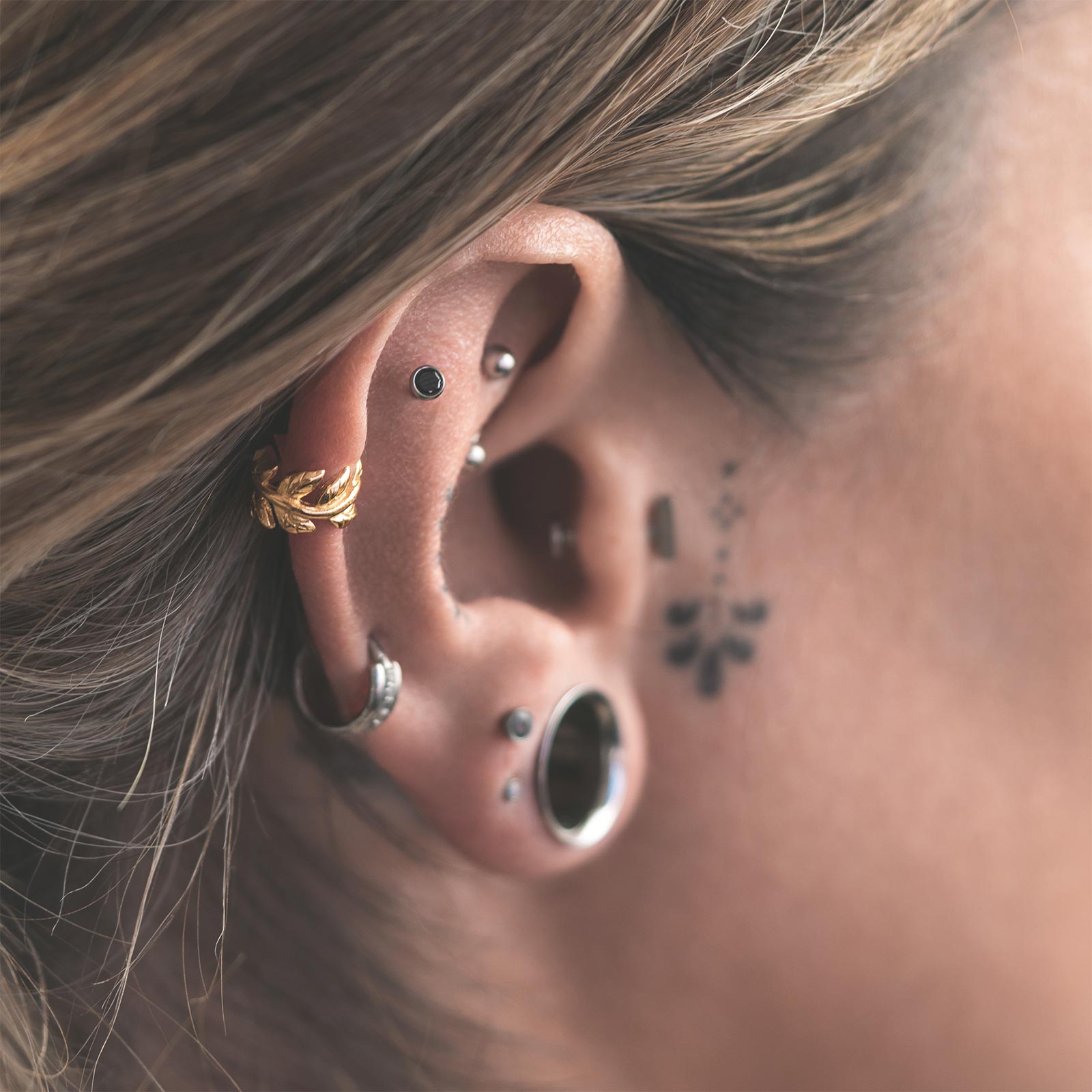 14k Gold Plated Vine Leaf 925 Silver Ear Cuff Model Shot