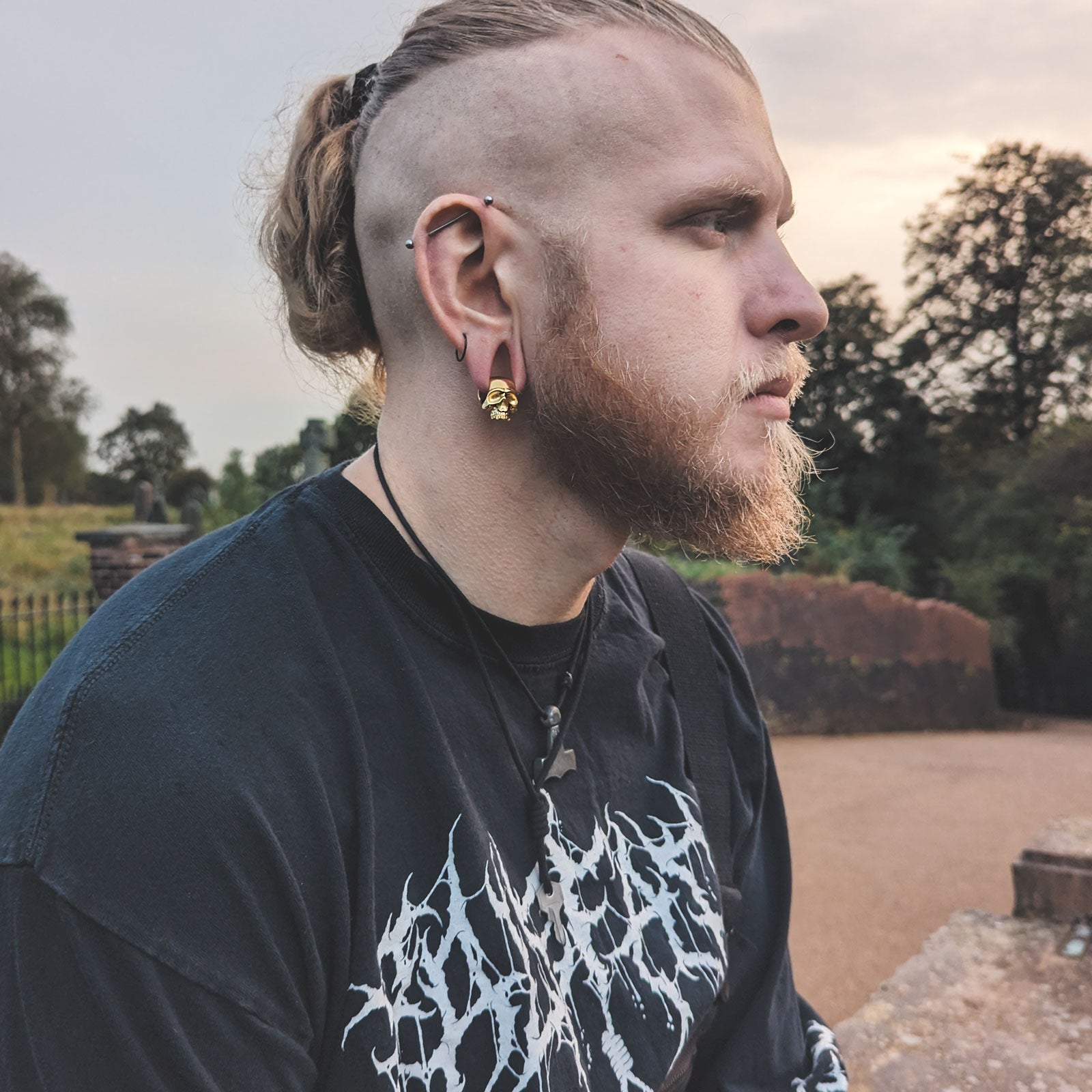 3D Skull Gold PVD Saddle Ear Weight Hanger Model Shot