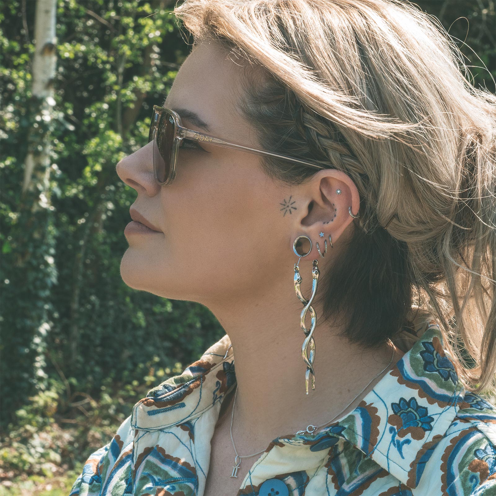 Antique Overlapping Snakes Plug Hoops Model Shot