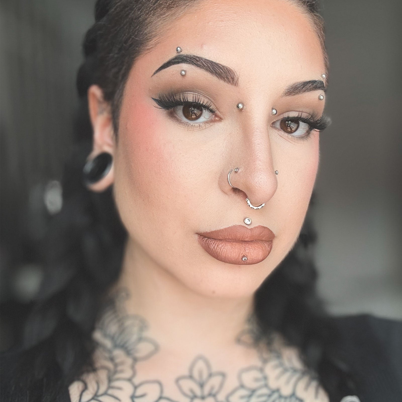 Bejewelled Hoop Titanium Hinged Segment Ring Model Shot