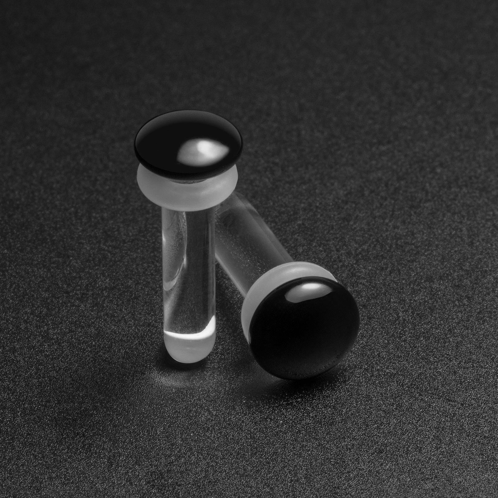 Black Glass Dead Stretching Plug Small