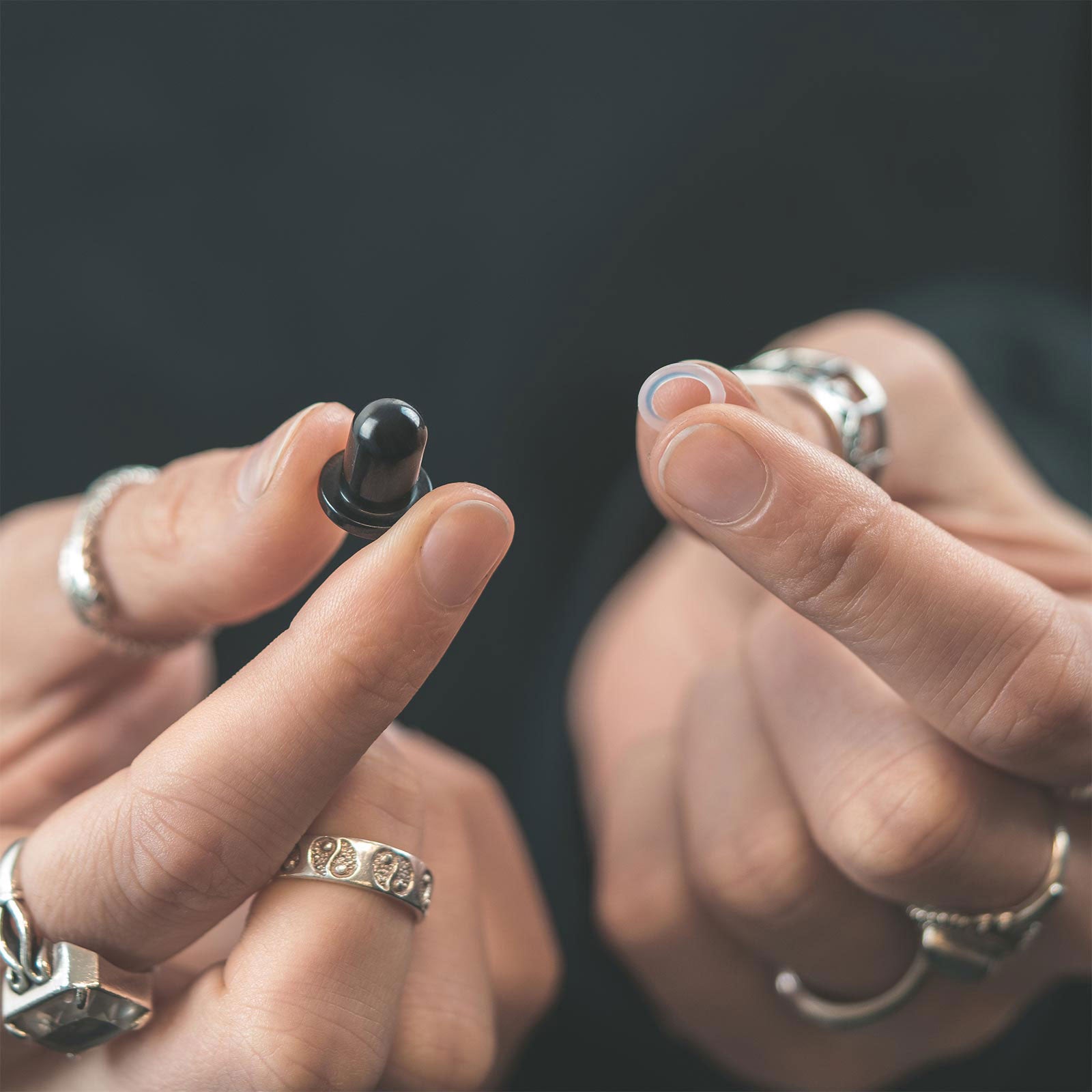 Black PVD Single Flare Dead Stretching Plug Model Shot