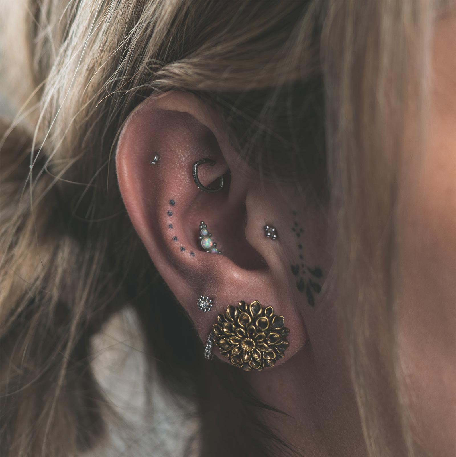 Brass Flower Double Flare Plug Model Shot