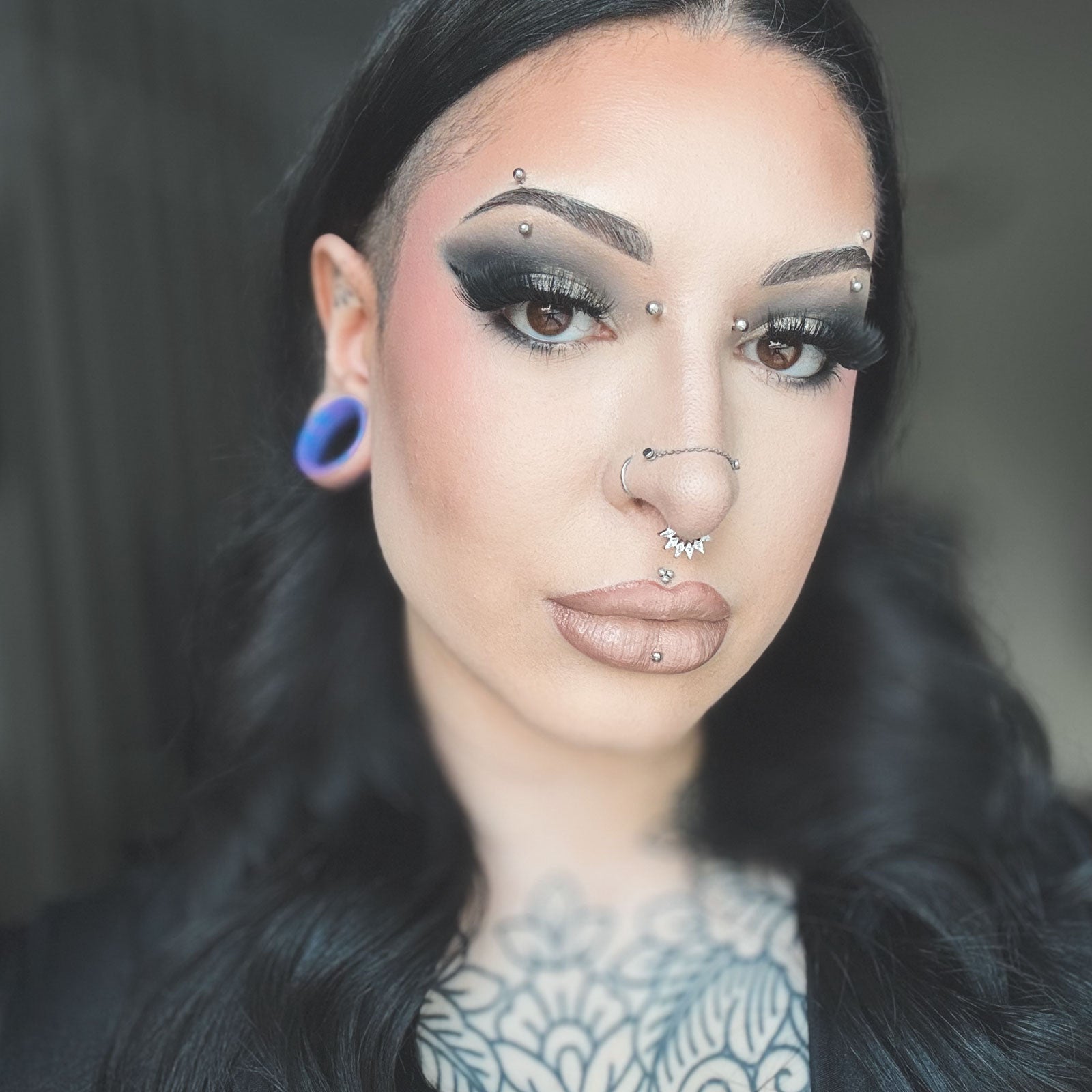 Clear Gem Shard Titanium Septum Clicker Ring Model Shot