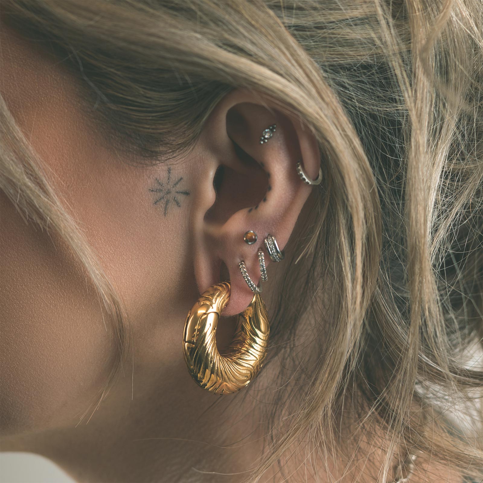 Engraved ID Print Gold PVD Magnetic Ear Weight Model Shot Close Up