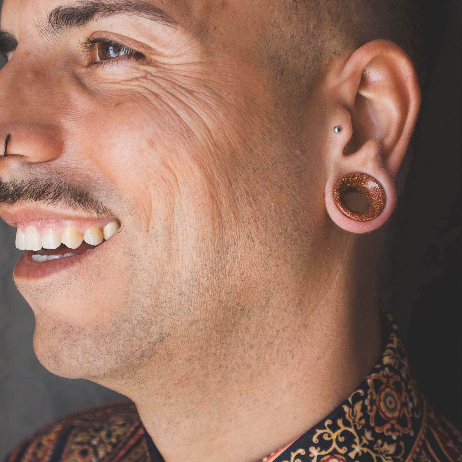 Gold Sandstone Double Flare Concave Stone Tunnel Model Shot