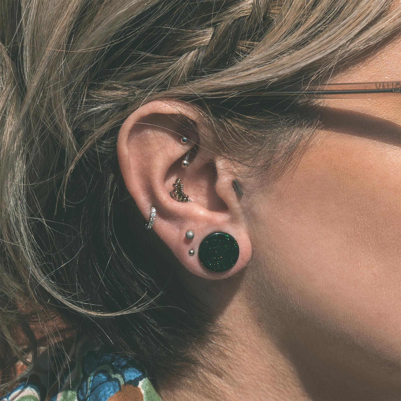 Green Sandstone Glass Double Flare Plug Model Shot