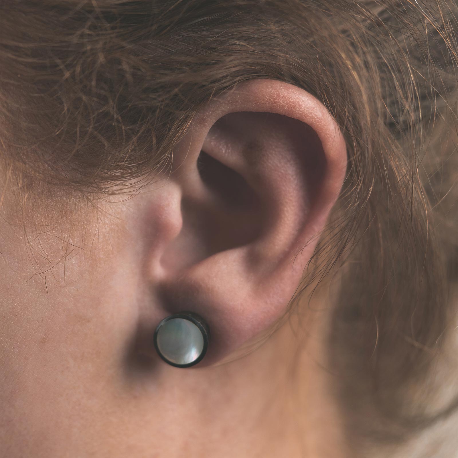 Horn Fake Gauge Plug With MOP Inlay Model Shot