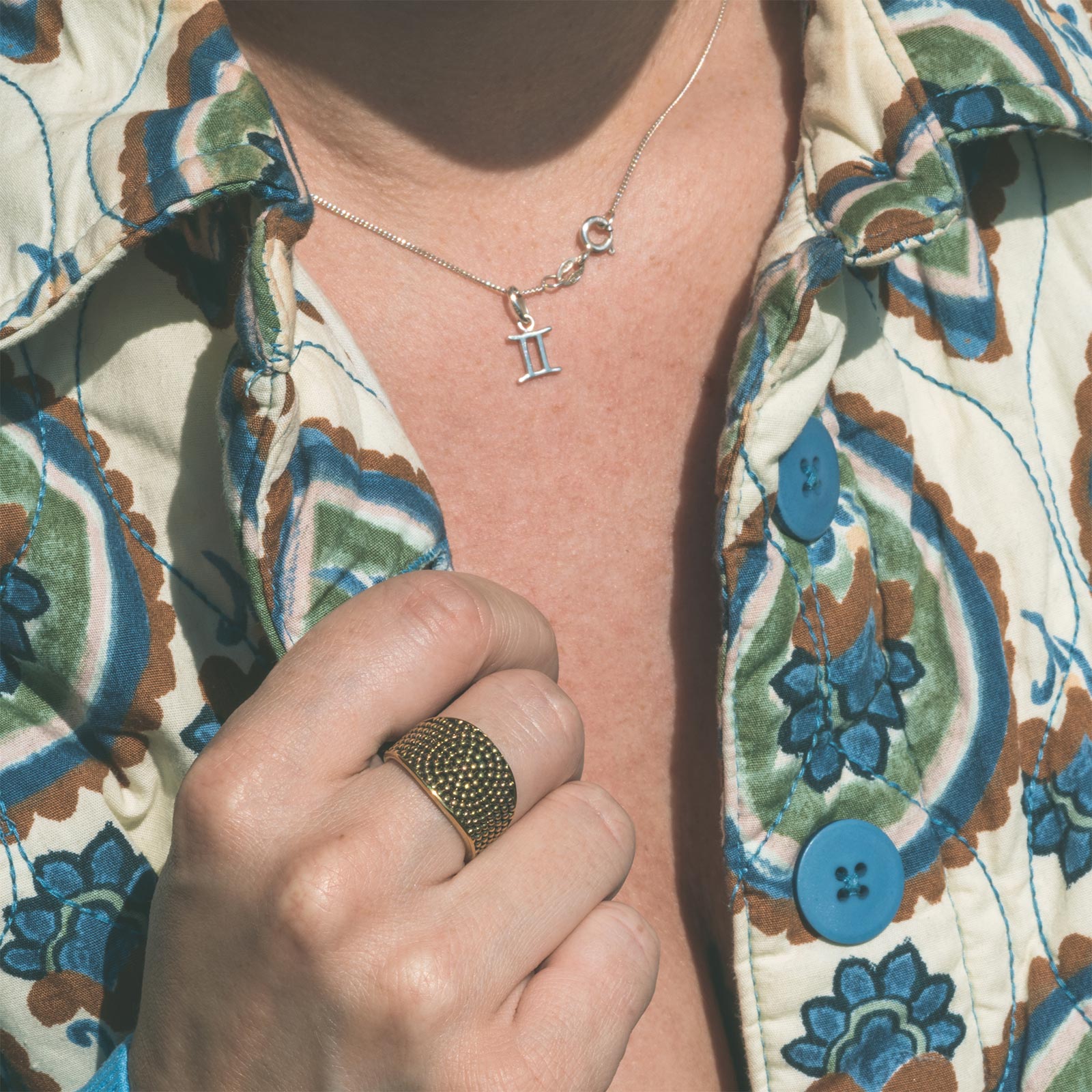 Multi Dots Brass Ring Model Shot