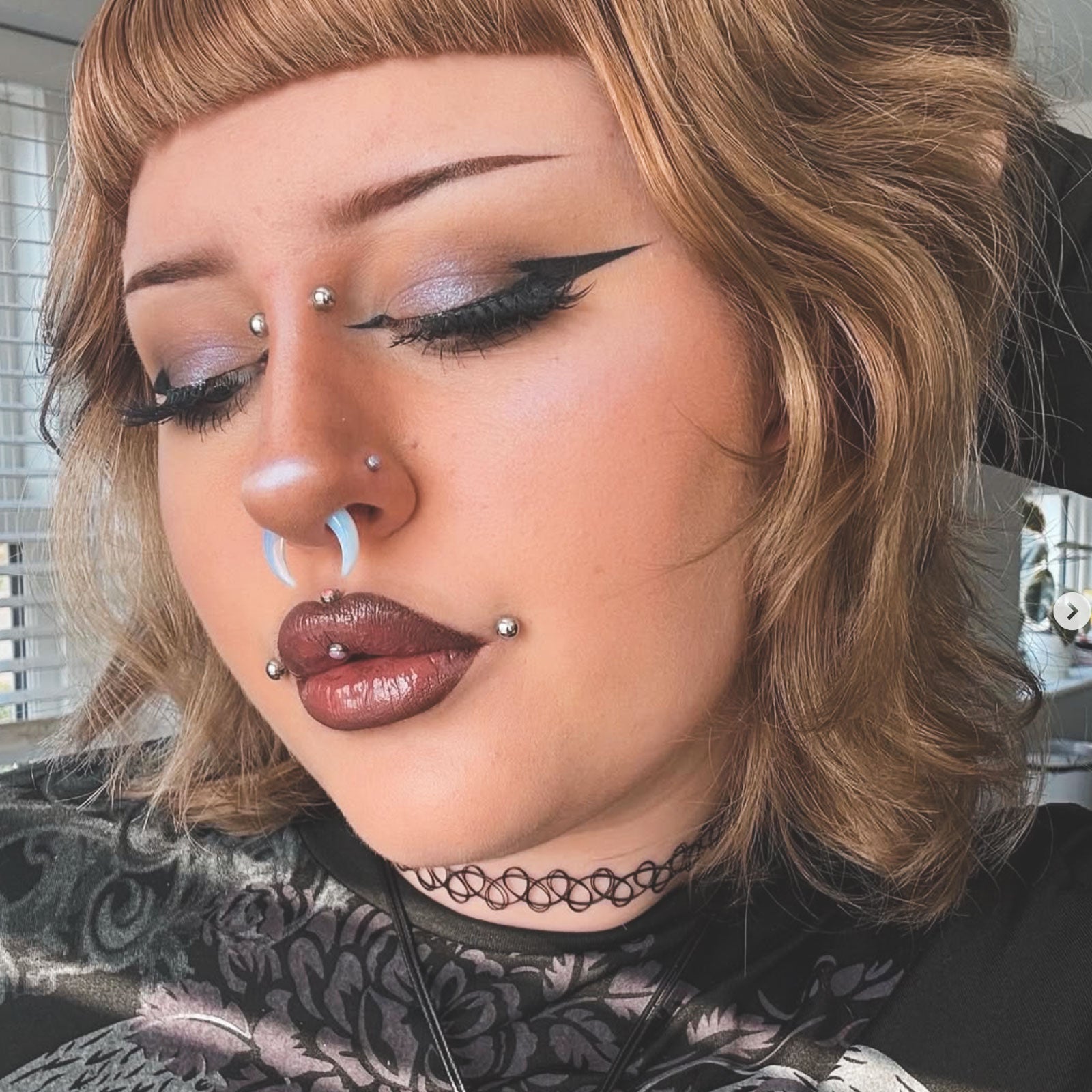 Opalite Pincher Model Shot