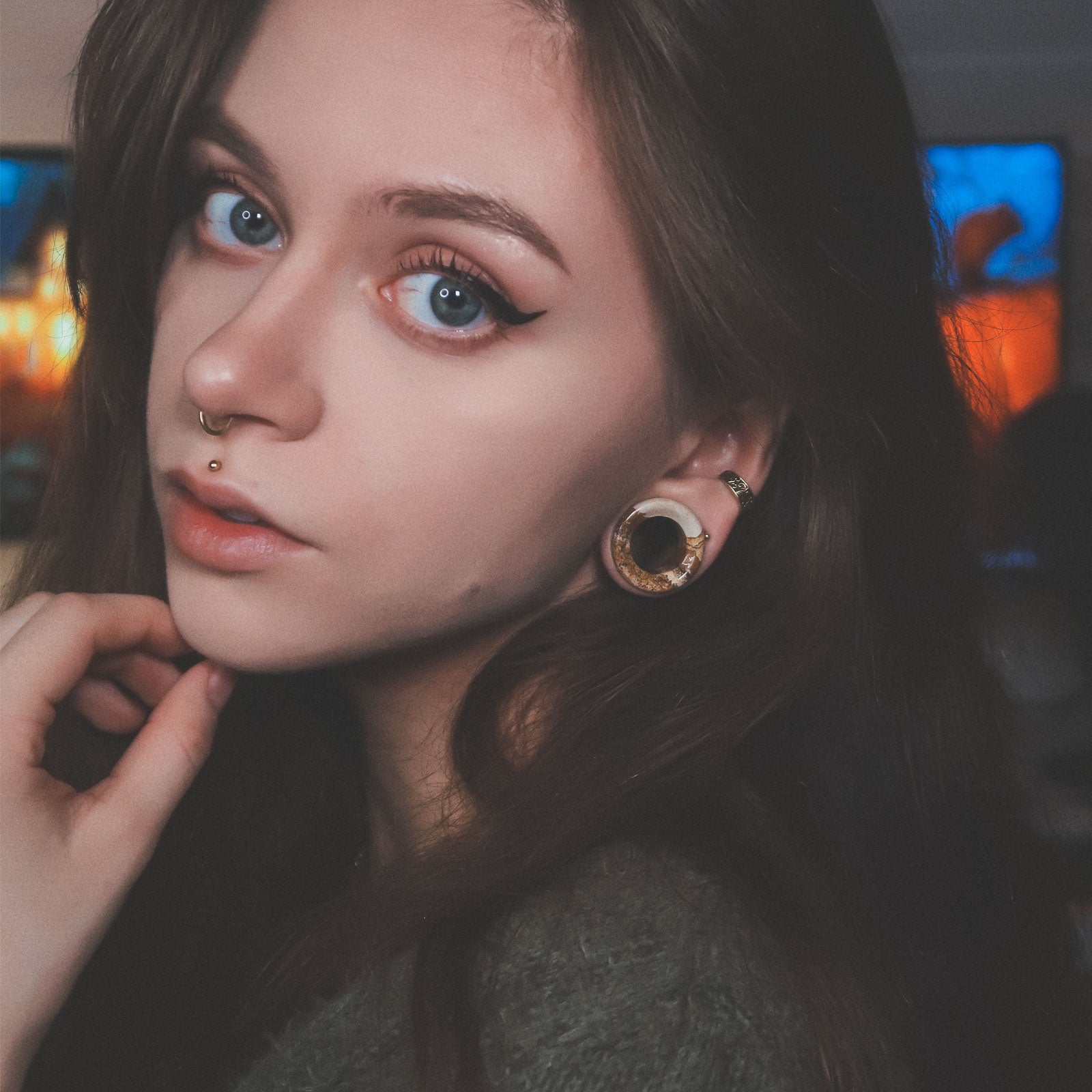 Picture Jasper Double Flare Concave Stone Tunnel Model Shot