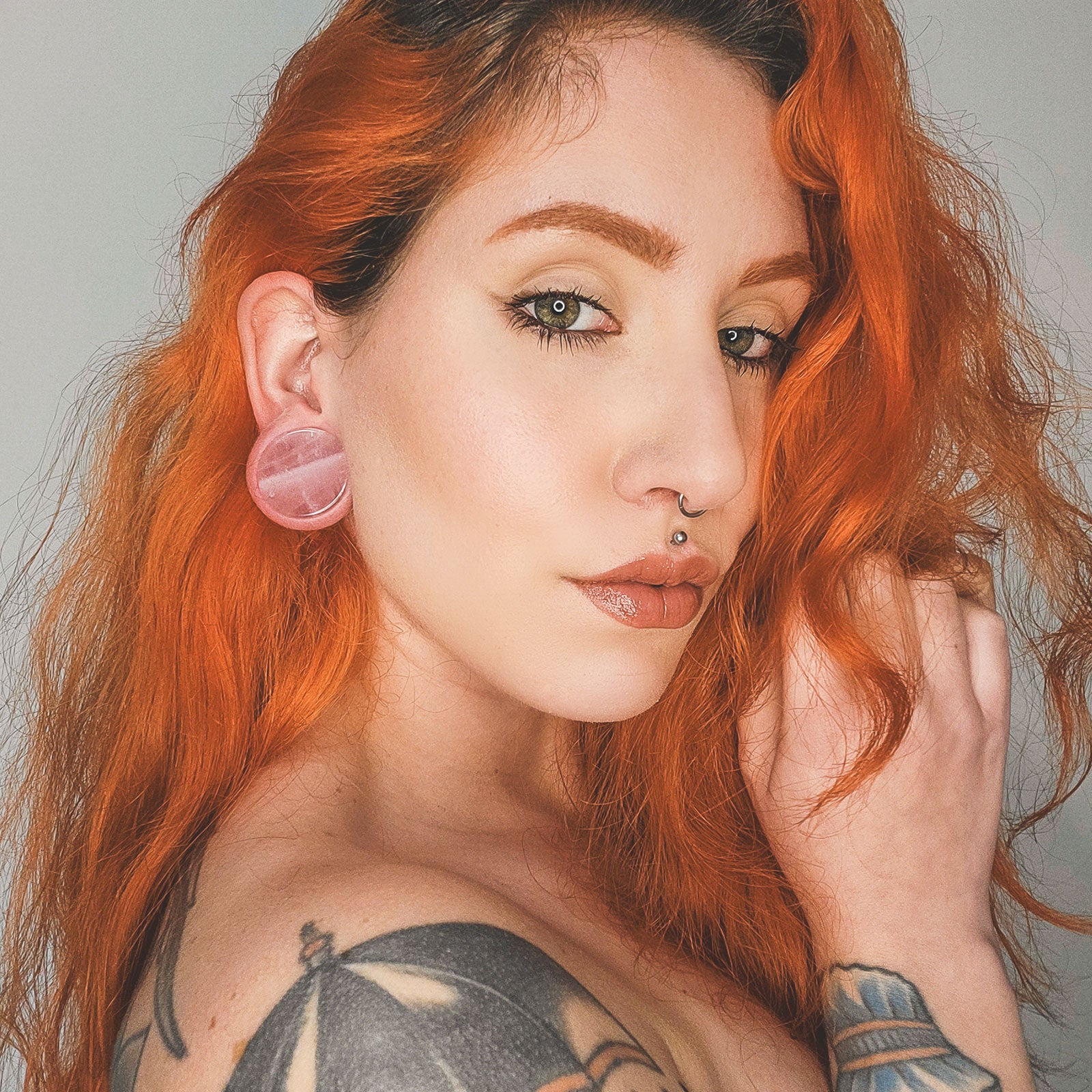 Rose Quartz Double Flare Stone Plug Model Shot