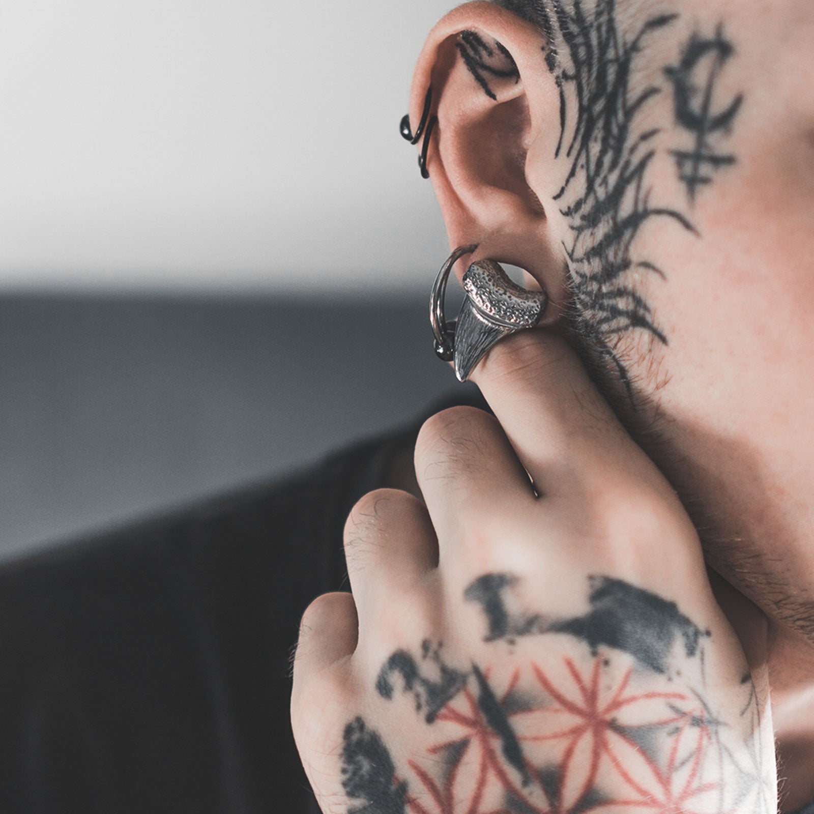 Shark Tooth Surgical Steel Ear Weight Model Shot