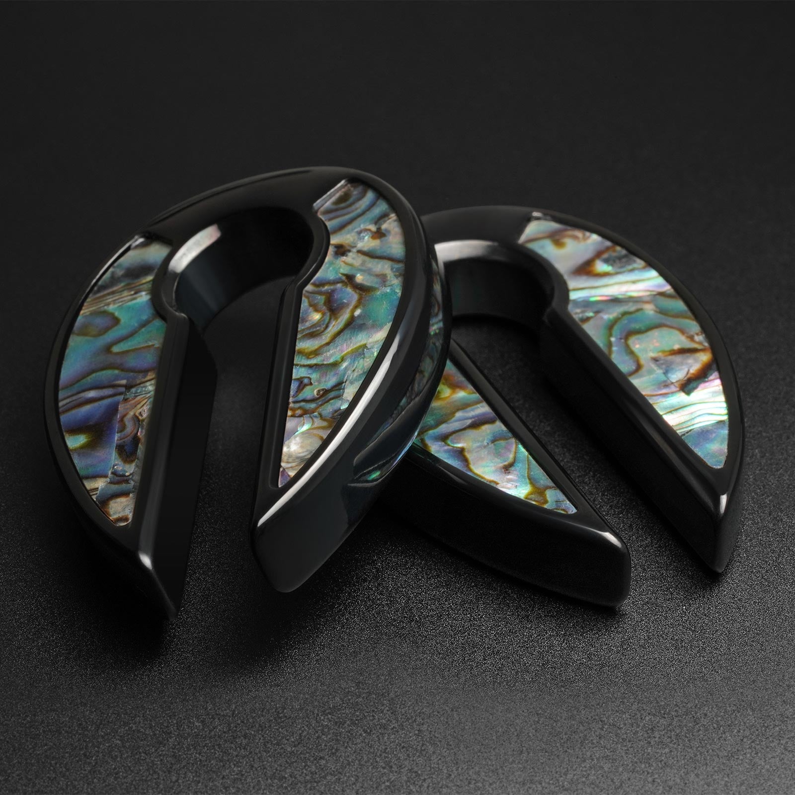 Shell Inlaid Keyhole & Black PVD Ear Weight