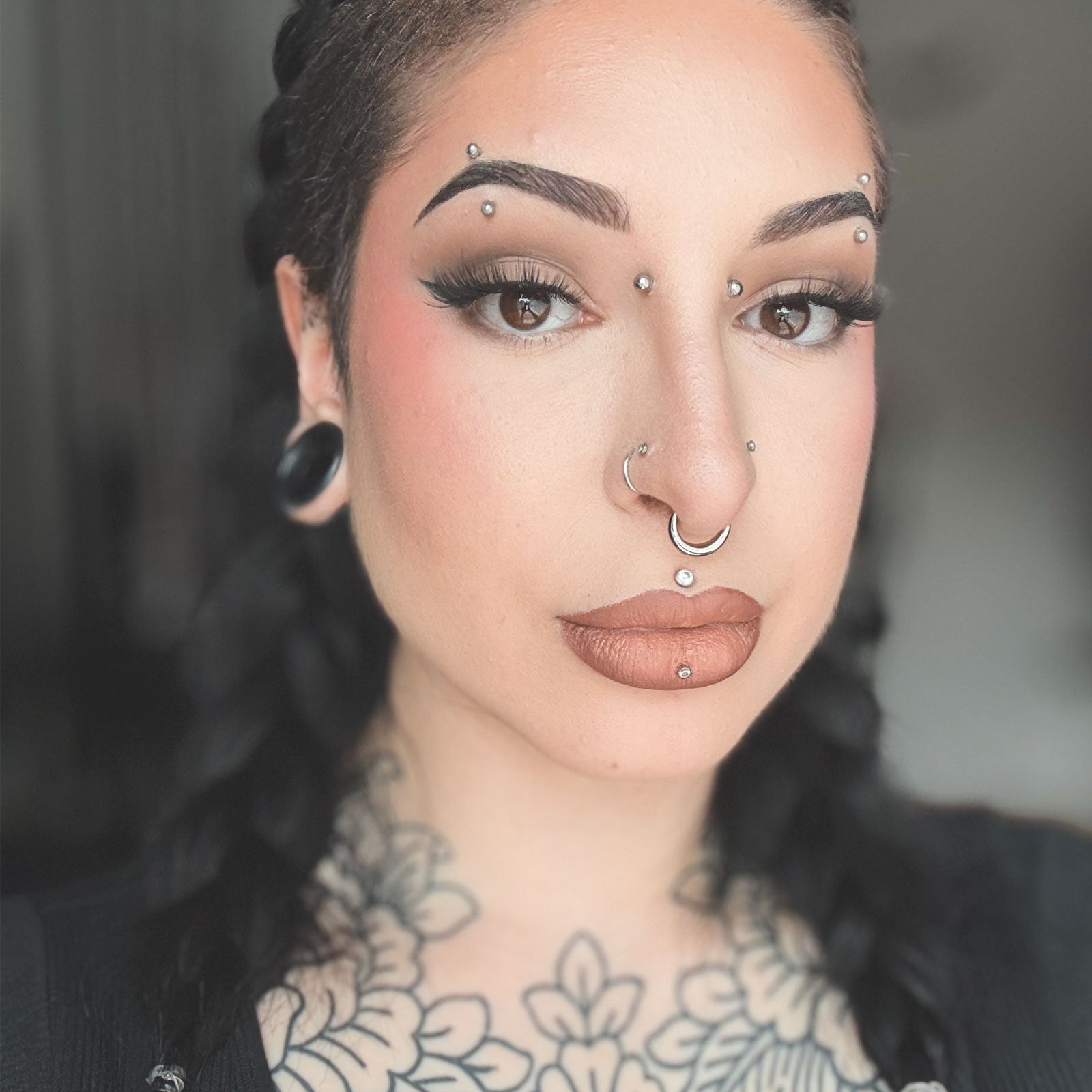 Single Hoop Titanium Hinged Segment Ring Model Shot