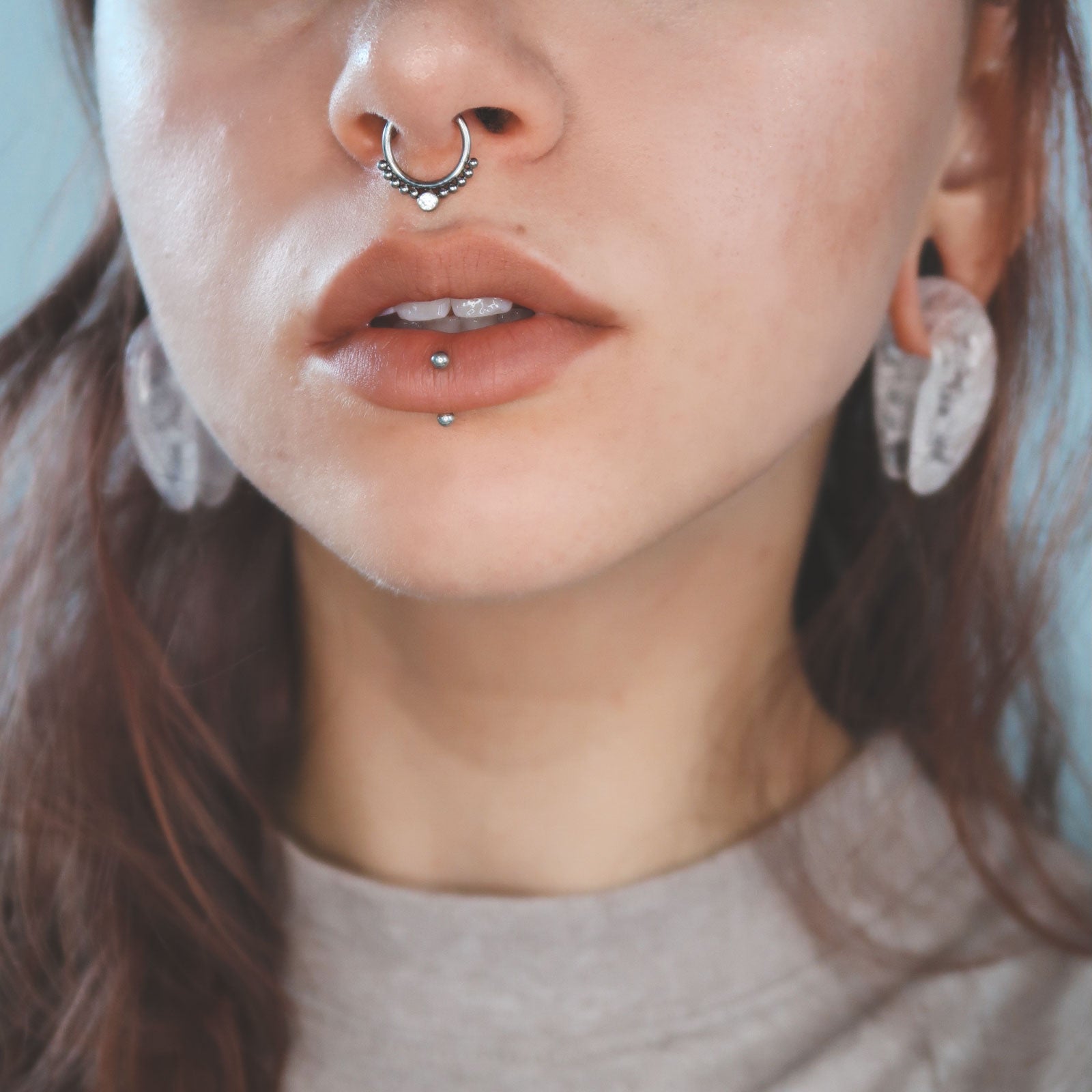 Single Jewel Multi Dot Titanium Septum Clicker Model Shot