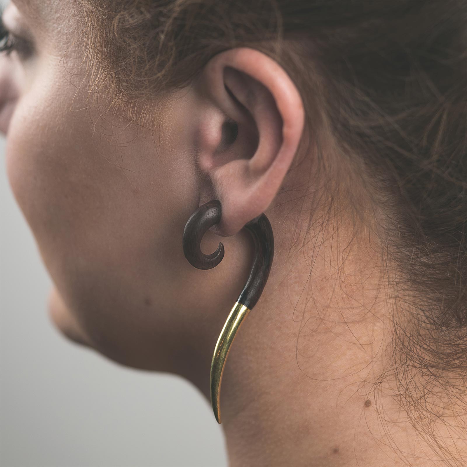 Sono Wood Fake Gauge Hanging Spiral With Brass Tip Model Shot