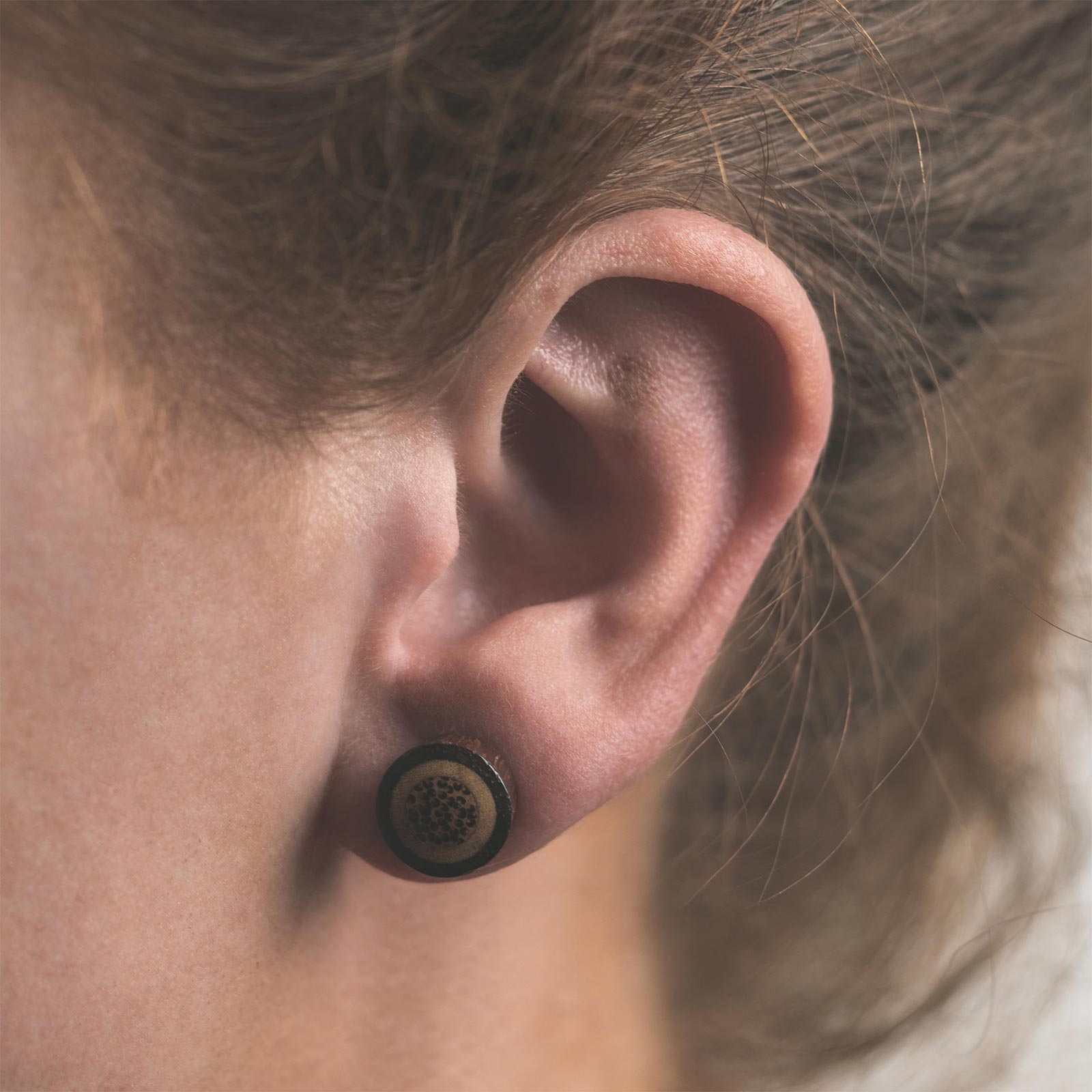 Sono Wood Fake Gauge Plug With Coconut & Crocodile Wood Halo Inlay Model Shot