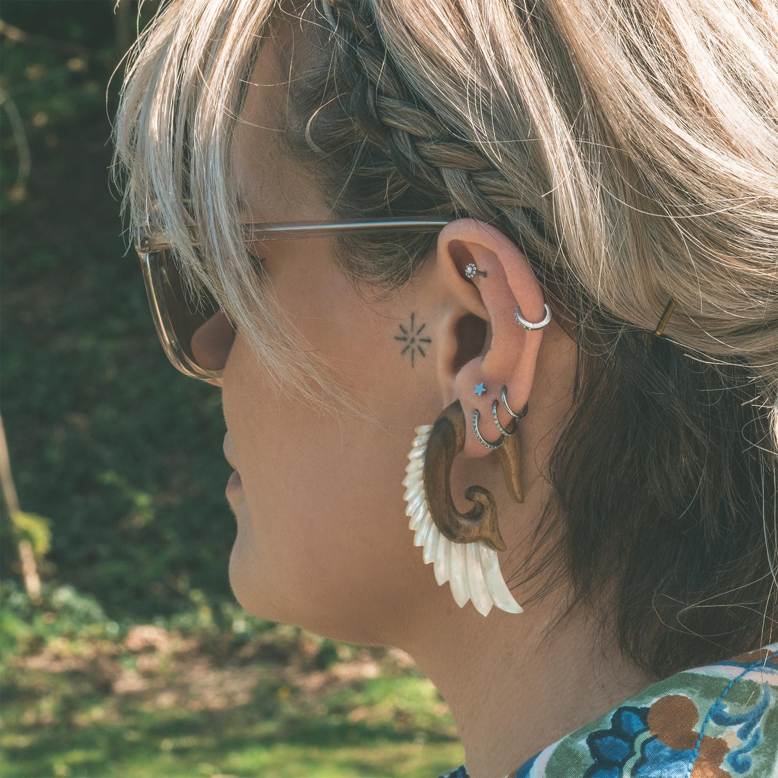 Sono Wood & MOP Angel Wings Model Shot Close Up