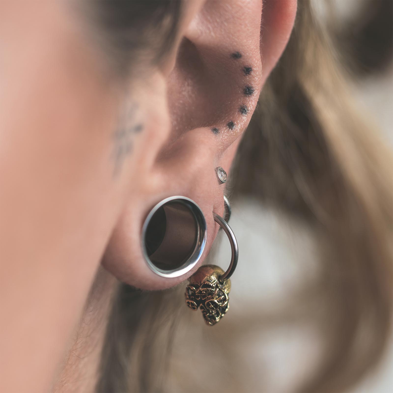 Steampunk Skull Brass & Surgical Steel BCR Ball Closure Ring Model Shot