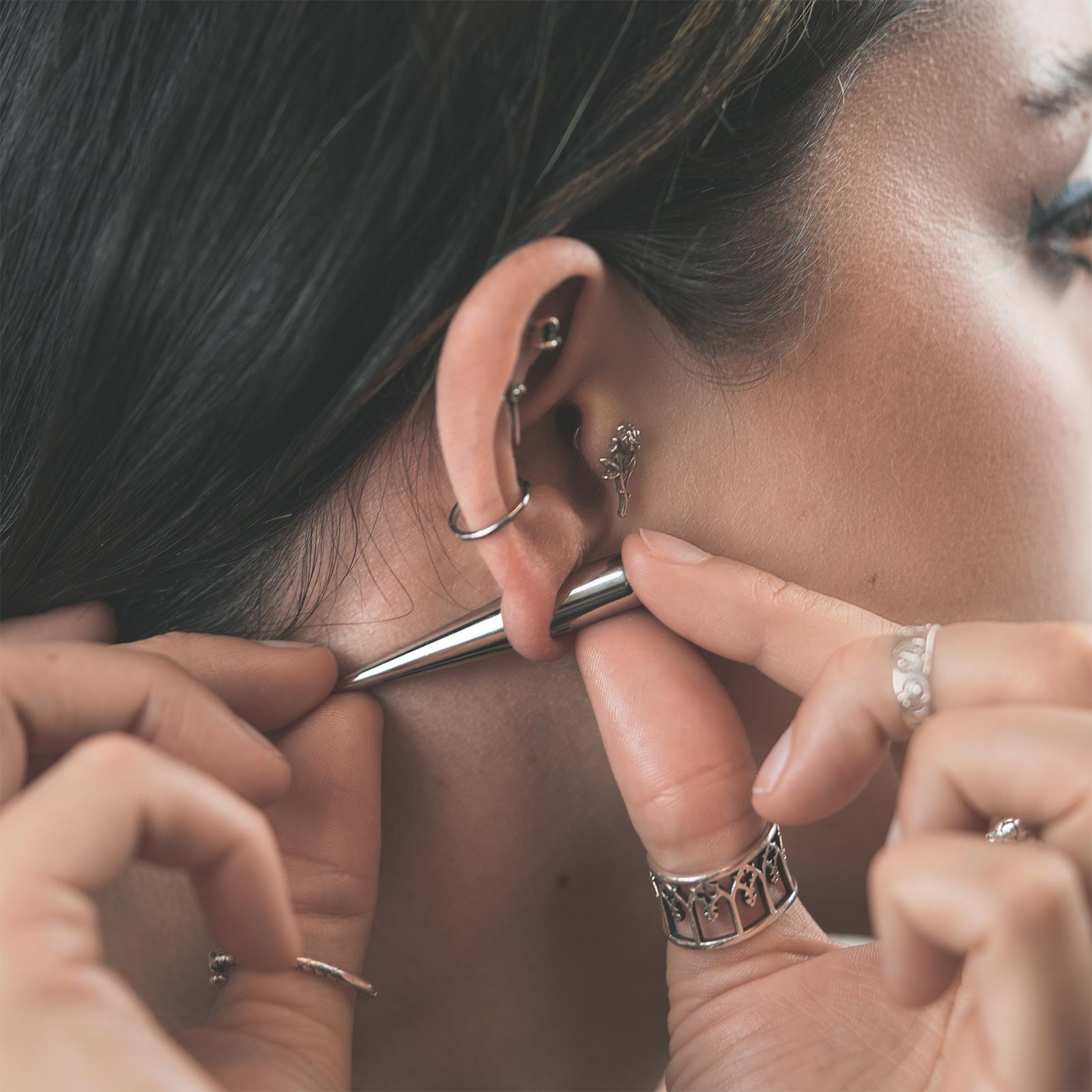 inserting surgical steel taper