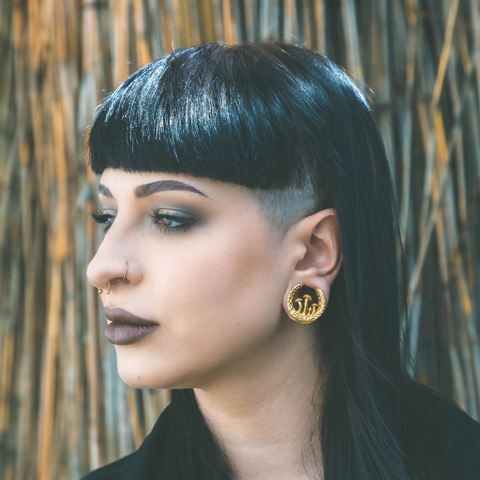 Trio Mushroom Gold PVD Saddle Ear Weight Model Shot