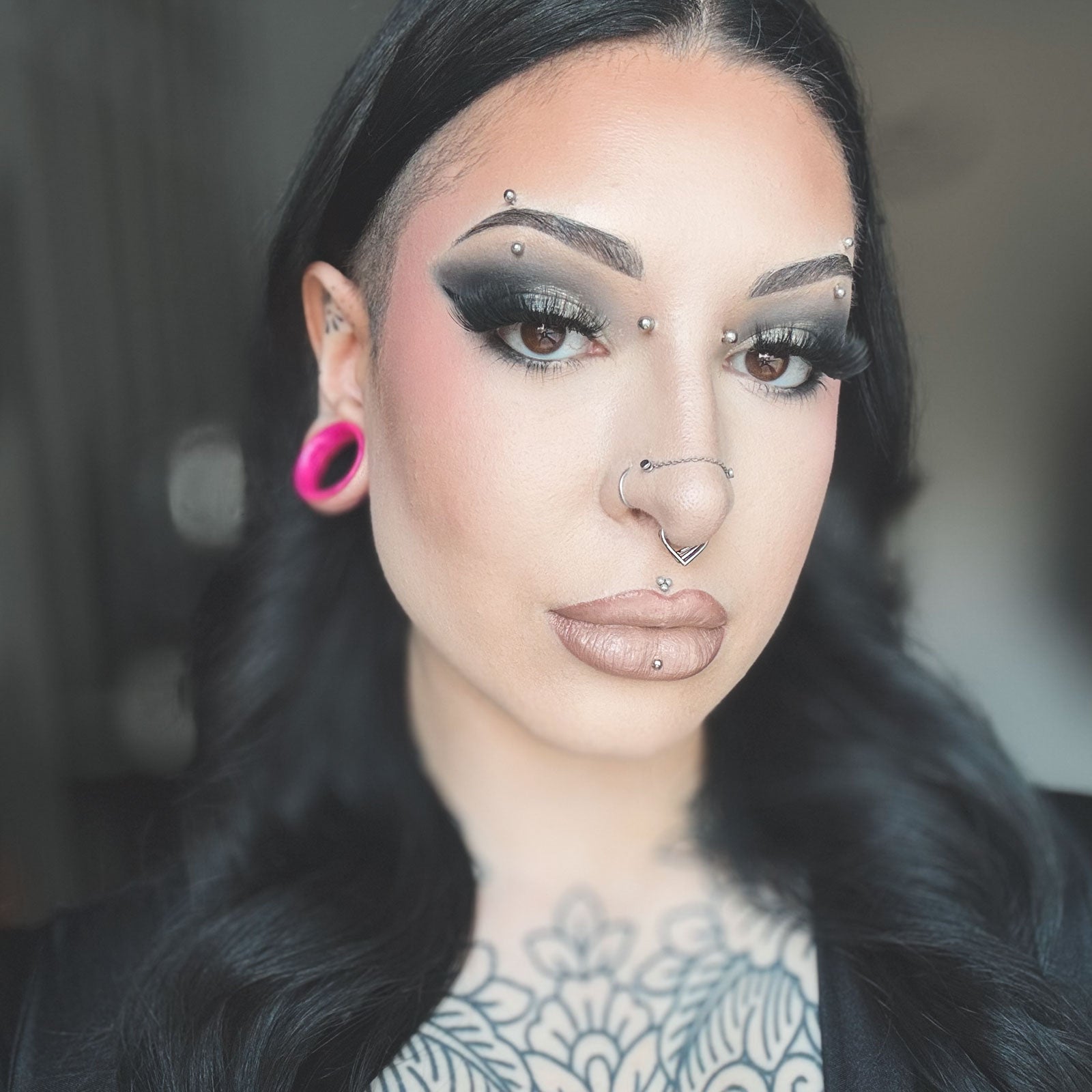 Triple Point Titanium Hinged Segment Ring Model Shot