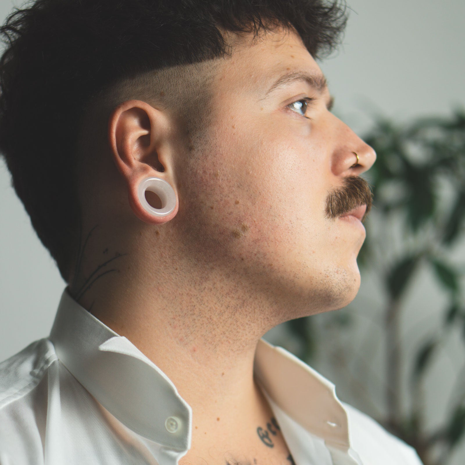 White Jade Double Flare Concave Stone Tunnel Model Shot