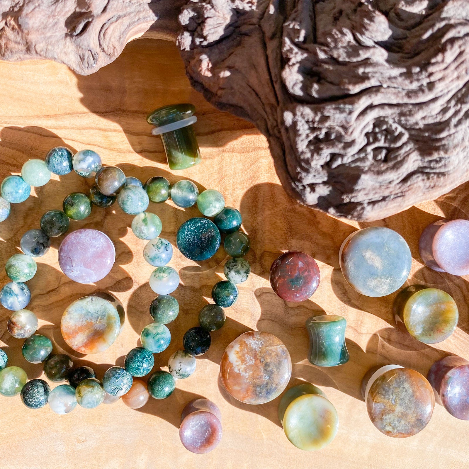 Indian Agate Group Shot