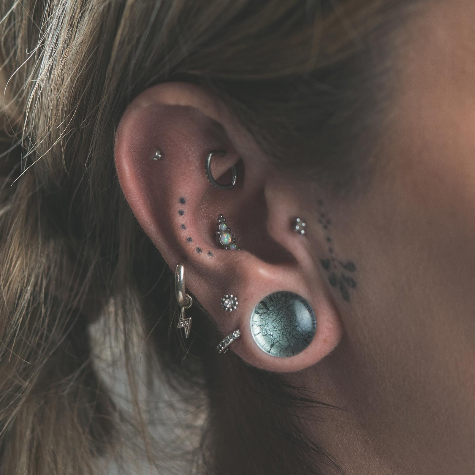 Cracked Silver Glass Double Flare Plug Model Shot