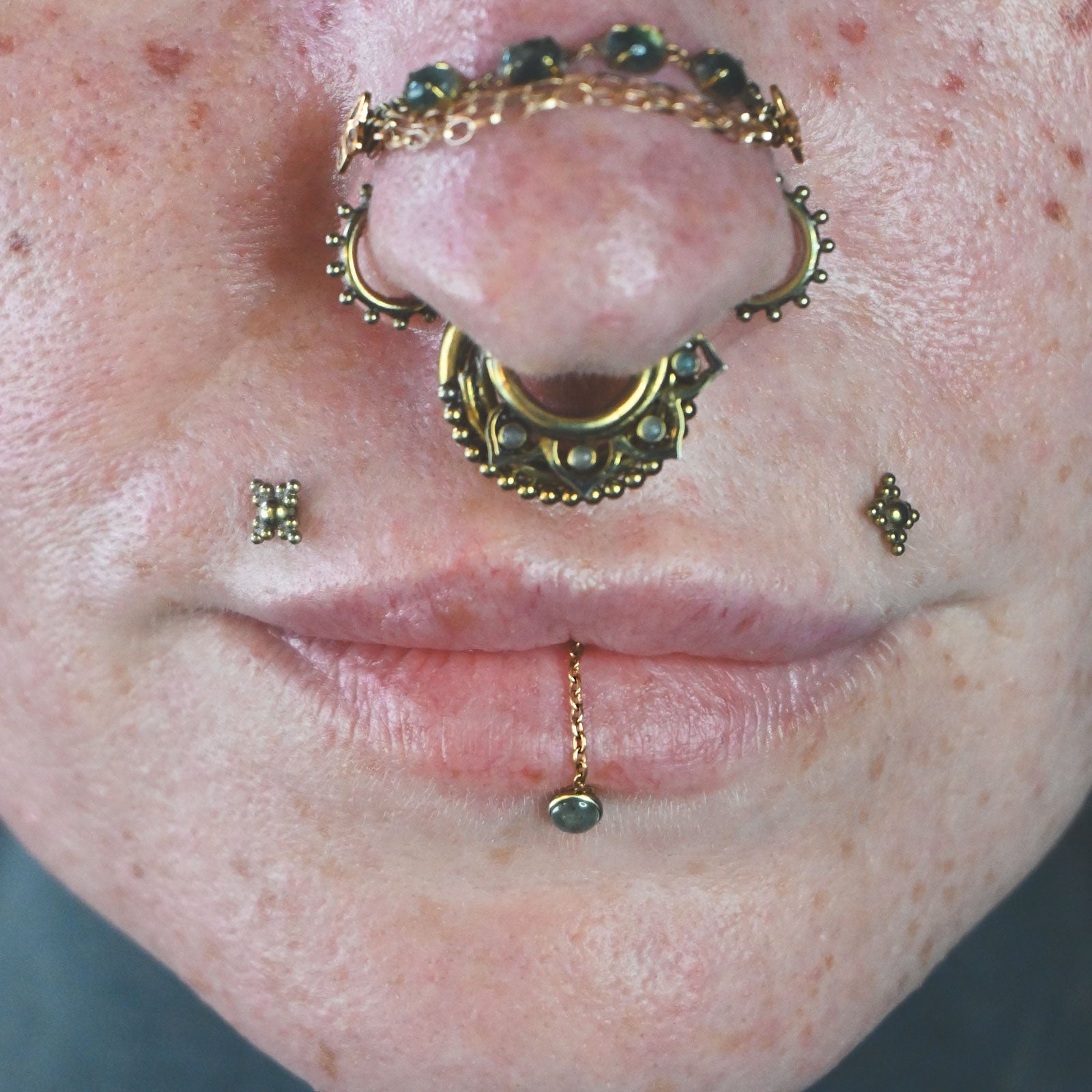 Gold PVD Titanium Nose Chain Labret
