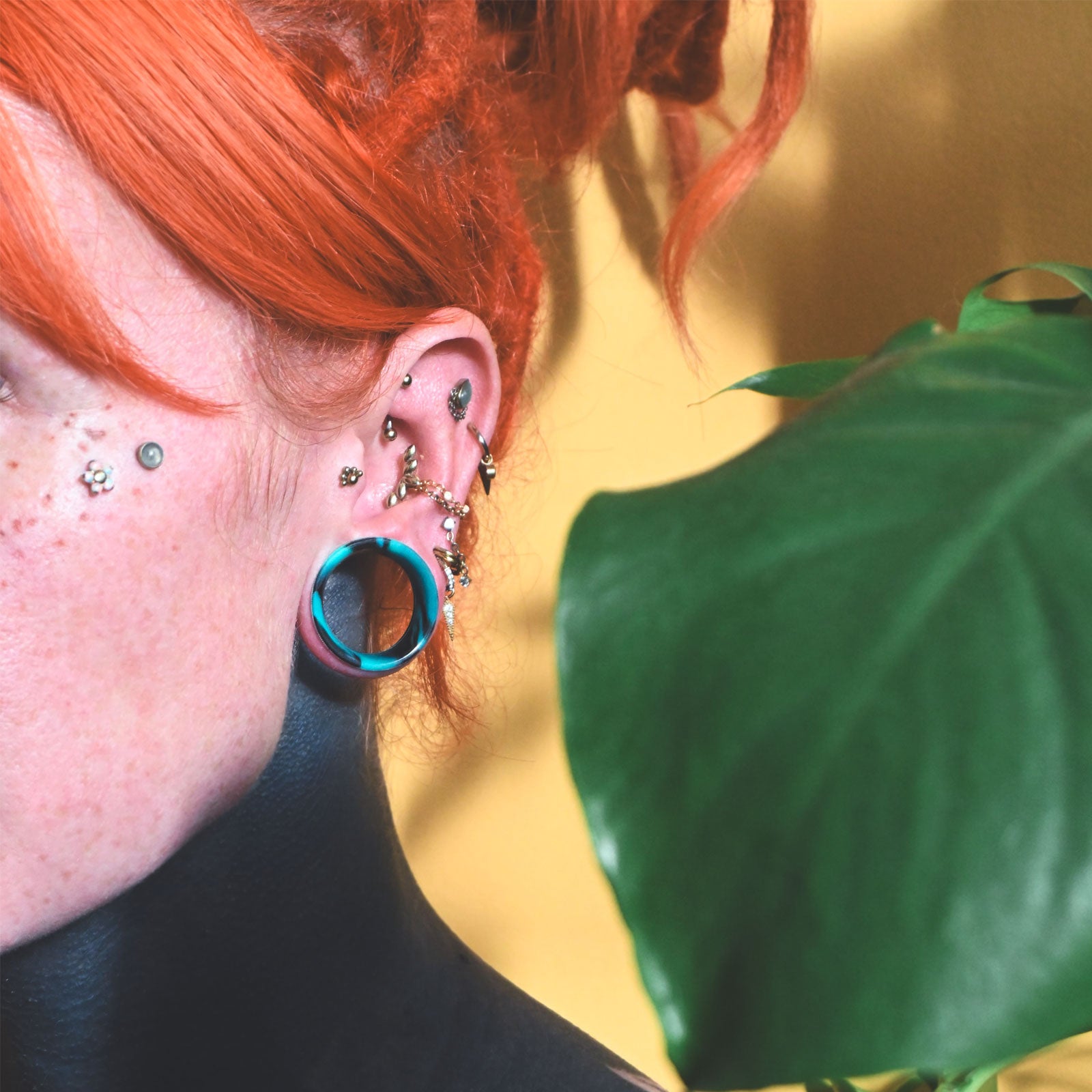 Green And Black Marble Double Flare Silicone Tunnel Model Shot