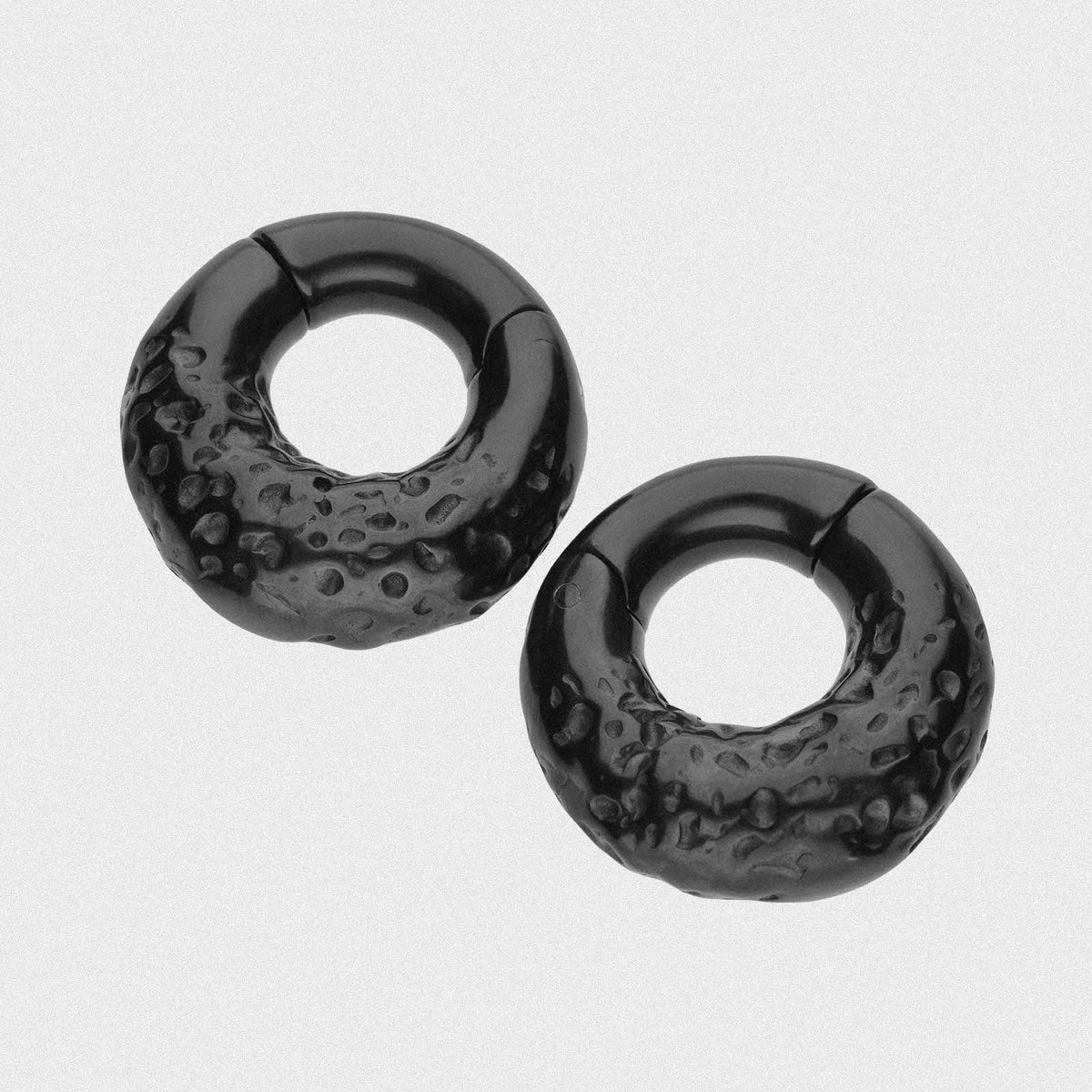 Pitted Circle Black PVD Magnetic Ear Weight