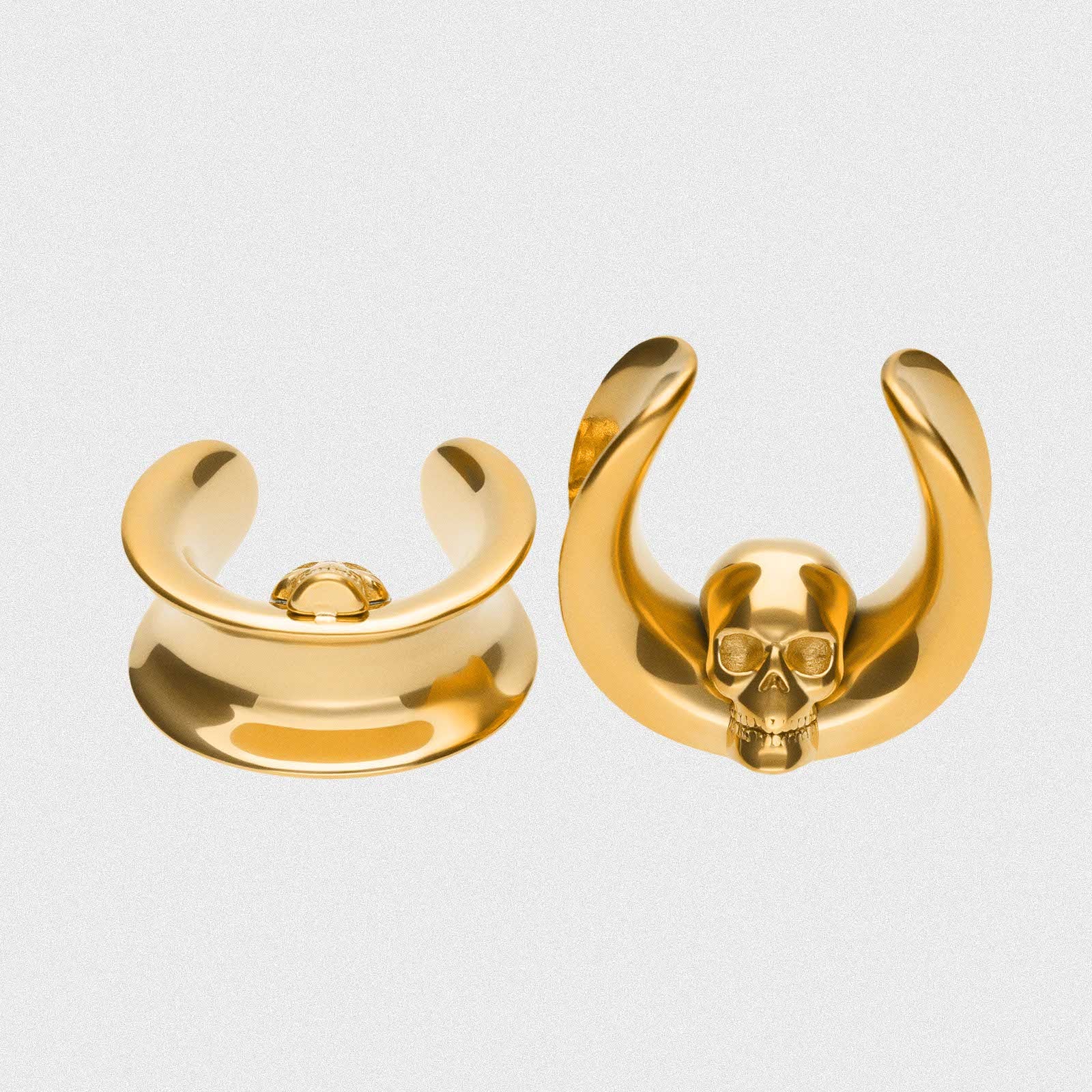 Skull Gold PVD Saddle Plug Ear Weight