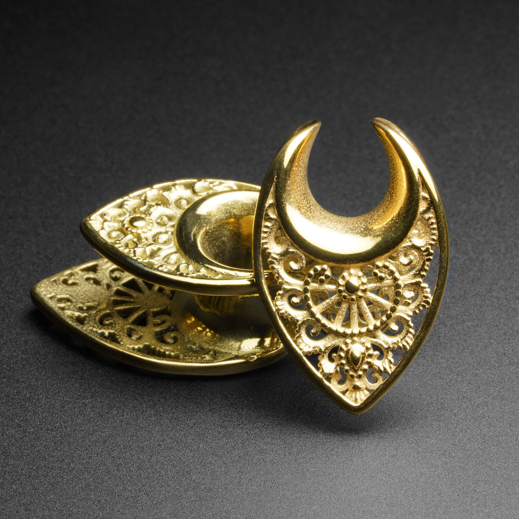 Gold PVD Regal Shield Saddle Ear Weight