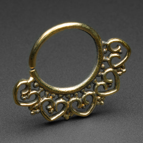 Curly Hearts Brass Seamless Ring